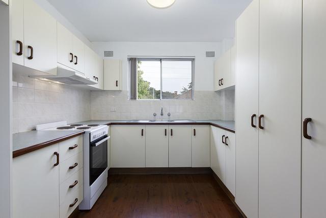 2/16 Gilmore Street, NSW 2500