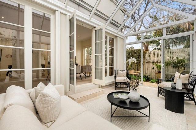 2/5 Sussex Street, VIC 3186