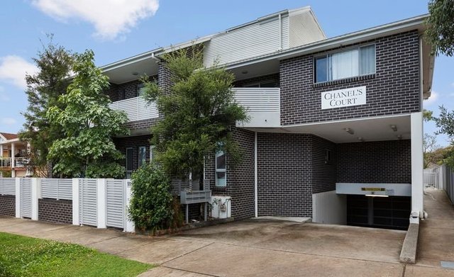 1/118 Harrow Road, NSW 2144