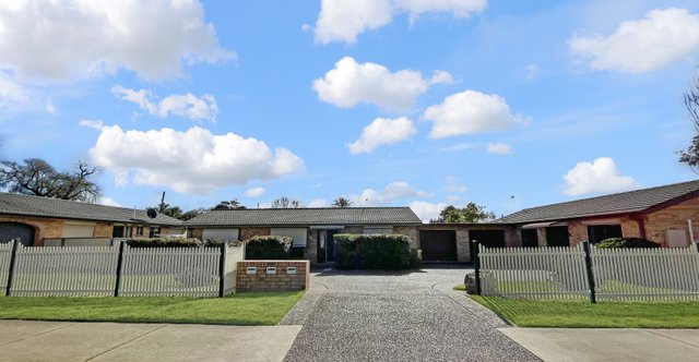 Units 1-3/44 Murringo Street, NSW 2594
