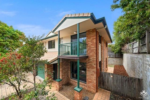 2/90 Oakleaf Street, QLD 4113