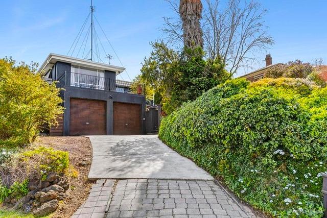 11 Riviera Crescent, VIC 3226