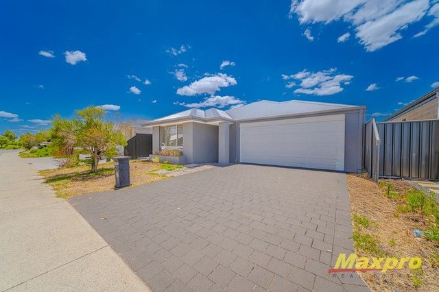 66 Burrows Loop, WA 6056