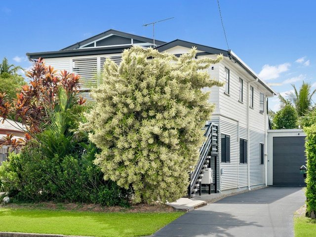 32 Howe Street, QLD 4870