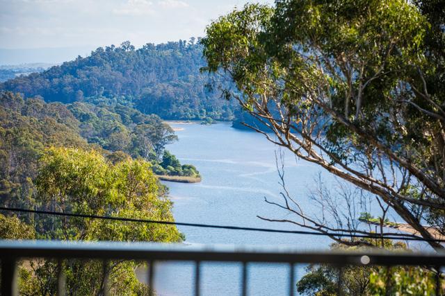2 Riverview Crescent, NSW 2550