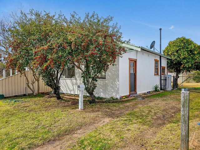 37 Cox Street, NSW 2850