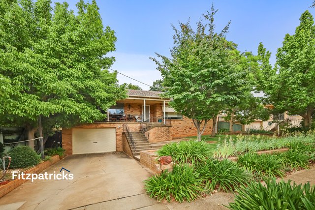 52 Grove Street, NSW 2650