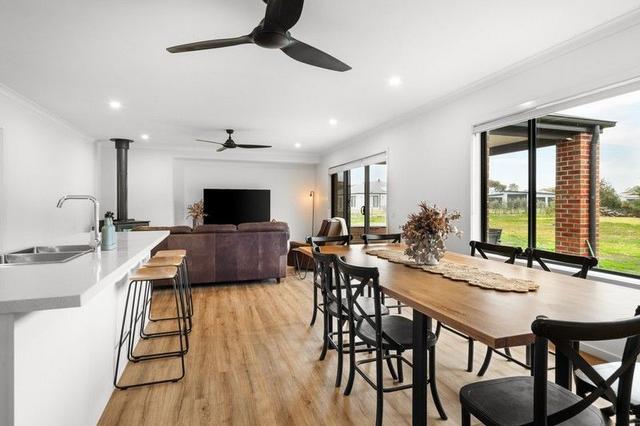 121 Clyde Road, VIC 3331