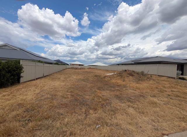 15 Lesmurdie Parade, NSW 2830