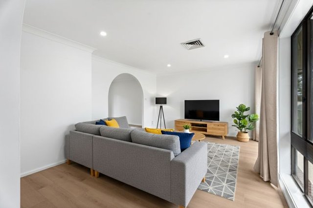 17 Briery Place, NSW 2749