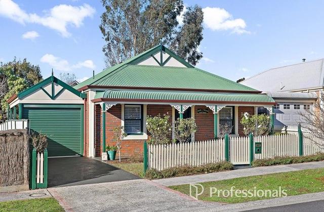 2 Rosewood Place, VIC 3116