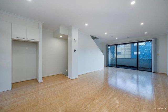 4 Aviary Grove, VIC 3071