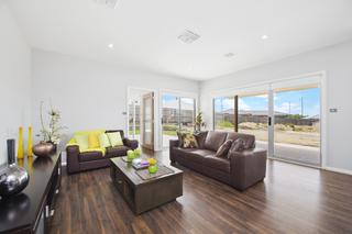 Family Room (2016-10-27)