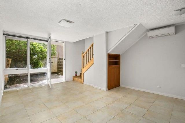 4/5 Fabian Court, VIC 3032
