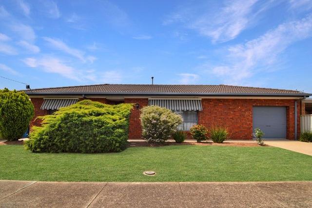 17 Isaacs St, VIC 3629