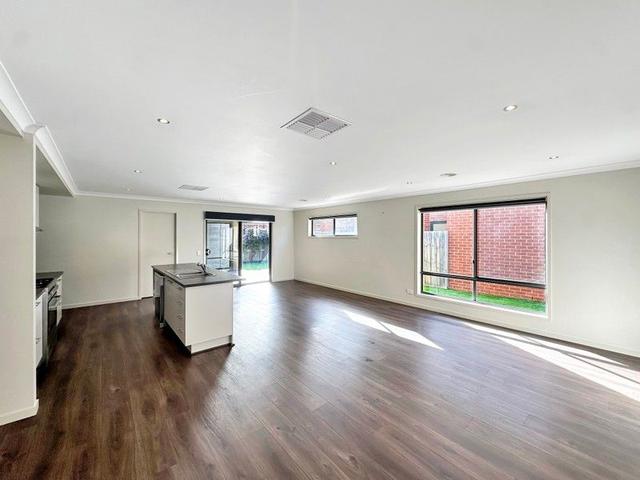 22 Whitfords Drive, VIC 3217