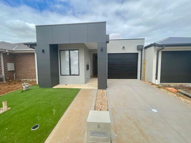 5 Ballad Street, VIC 3338