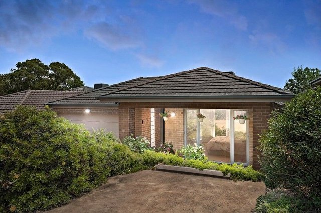18B Malinda  Way, VIC 3136