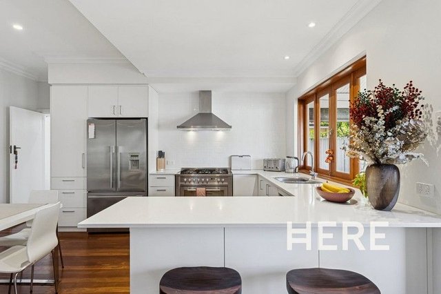 256 The Strand, WA 6059