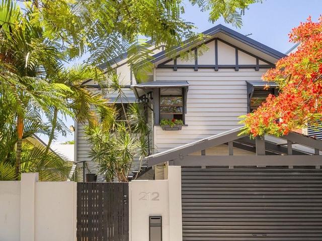 212 Oxley Avenue, QLD 4019