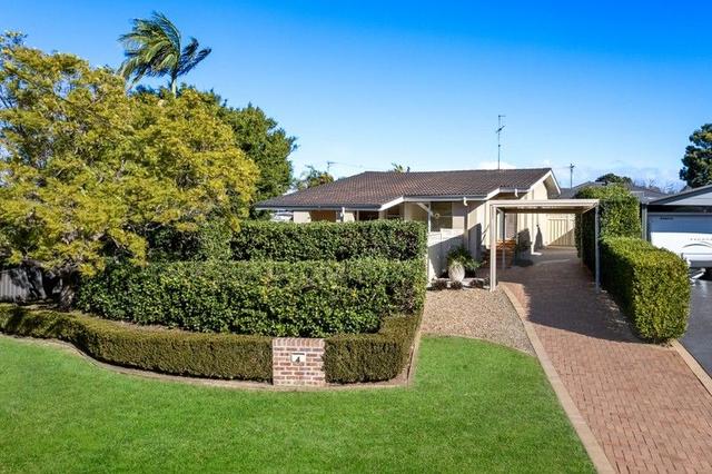 4 St James Place, NSW 2567