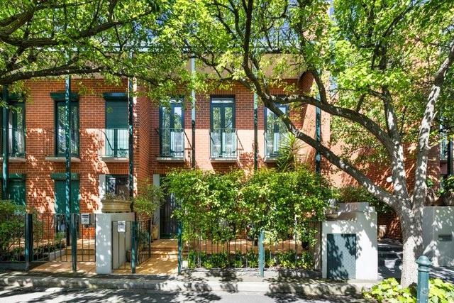 22 Webb Lane, VIC 3002