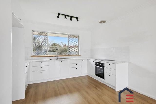 61 Woodhall St, WA 6021