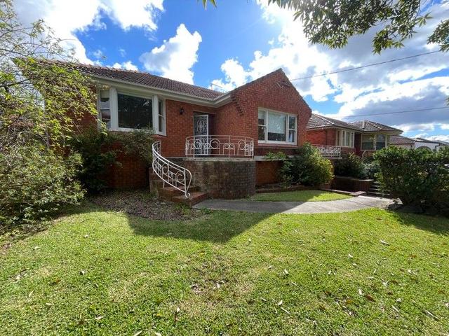 16 Warraroong St, NSW 2209