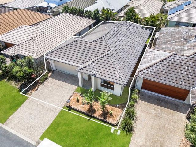 4 Medinah  Circuit, QLD 4509