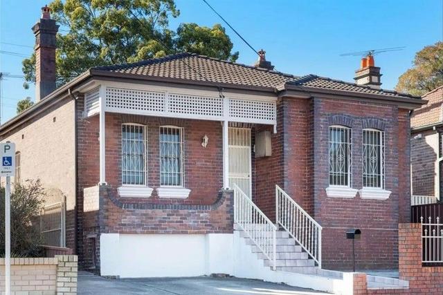 1/89 Ewart  Street, NSW 2203