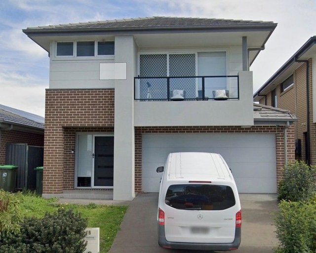 5 Neville Street, NSW 2570