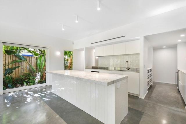 210 Cypress Terrace, QLD 4221