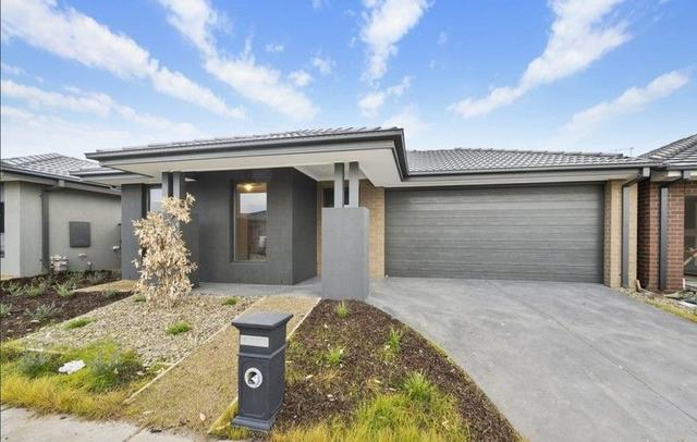 27 Carisbrook Cres, VIC 3358