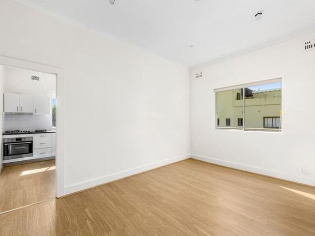 1/88-90 Curlewis Street, NSW 2026