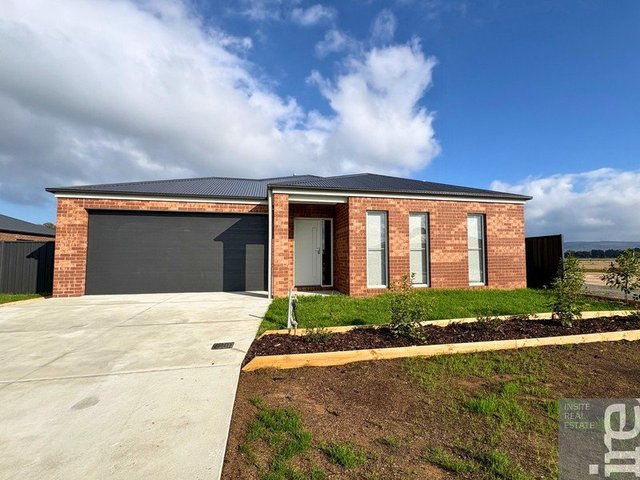 15 Saltbush Street, VIC 3677