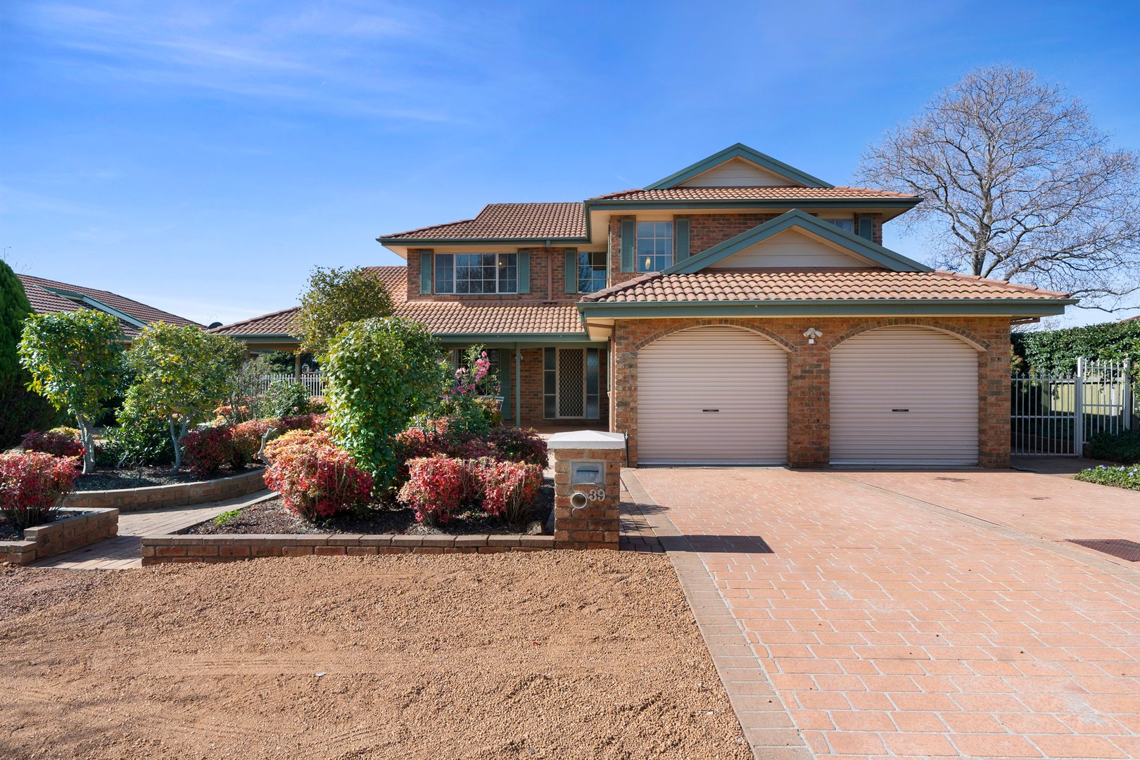 39 Tiptree Crescent, Palmerston ACT 2913 Allhomes