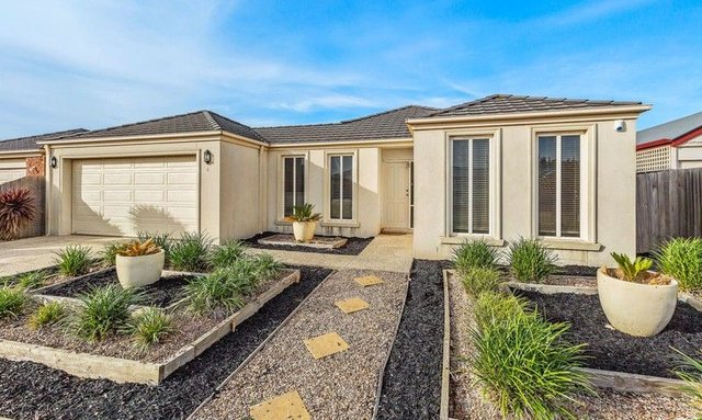 8 Kerford Crescent, VIC 3030