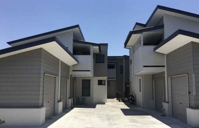 2/9 Dawn St, QLD 4106