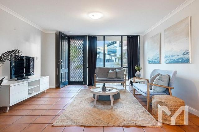7/27 Burns Street, WA 6159
