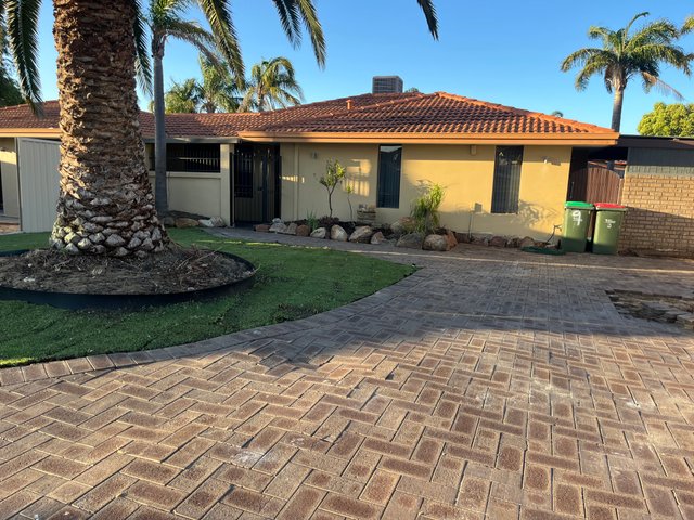 9 Salacia Court, WA 6064