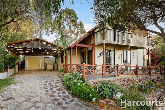 15 Yalgorup Court, WA 6215