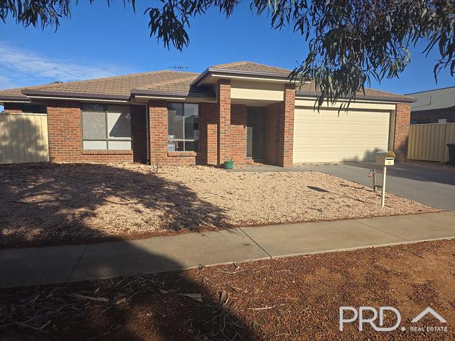 12 Philippa Crescent, VIC 3500