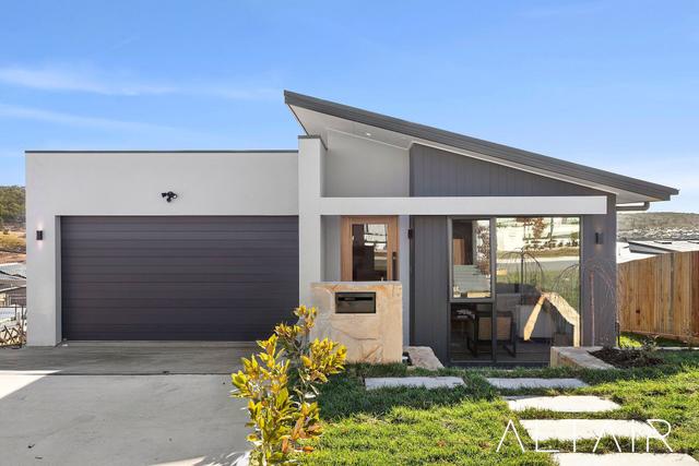 20 Leontine Loop, ACT 2611