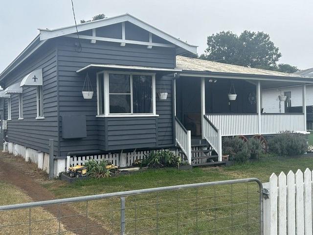 100 Condamine Street, QLD 4405