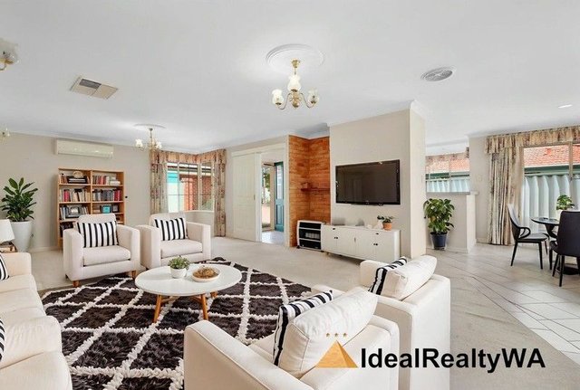 18 Park Lane, WA 6155