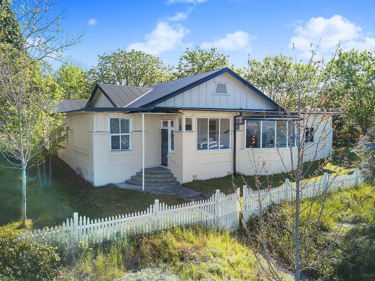 170 Great Western Highway, Wentworth Falls NSW 2782 Allhomes