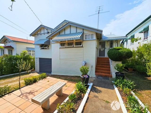 11 Arnold Street, QLD 4121