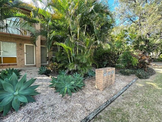 2/295 Bloxsom Street, QLD 4701