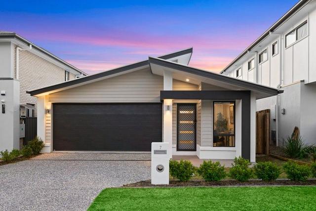 7 Retreat Place, QLD 4110