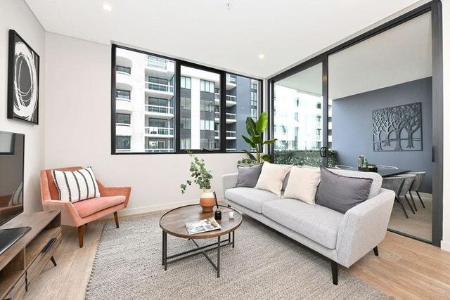 105/1 Kingfisher St, NSW 2141